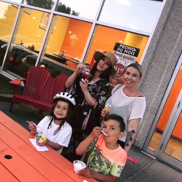 Meet your Posher, Mary-pier - Picture 1 of 1